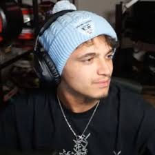 sofi (@carlandocats)