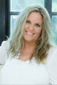 Tracy Brack's Instagram, Twitter & Facebook