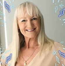 Deborah Wake's Instagram, Twitter & Facebook