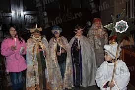 Este o legendă a oamenilor care îl aduc pe dumnezeu în mijlocul lor prin frumuseţea unei flori. Foto Cei Trei Crai De La RÄƒsÄƒrit La ResiÅ£a