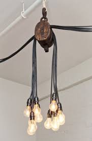 Le Top Du Recyclage Et De La Transformation Avec Ces 40 Objets Detournes Pour Realise Luminaire Industriel Decoration Style Industriel Retro Eclairage Rustique
