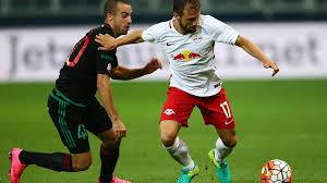 Zurück zur startseite zurück zum seitenanfang. Fauxpas Ulmer Von Rb Salzburg Spielt Eine Halbzeit Im Rb Leipzig Trikot Sportbuzzer De