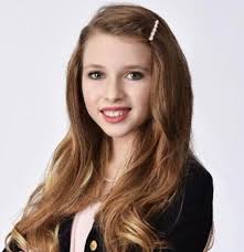 Children's Carnival bal masque eyes city's founding with tableau