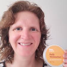 Meet Melissa -"Despite using hand sanitiser up to 40 times a day, my hands  remain soft and smooth"