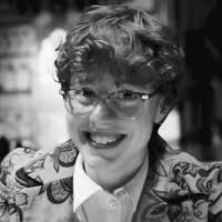 30+ perfiles de «Gammon»