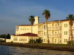 Dieses hotel in der nähe der bucht. Fishing Pier At Lighthouse Inn Picture Of Lighthouse Inn At Aransas Bay Rockport Tripadvisor