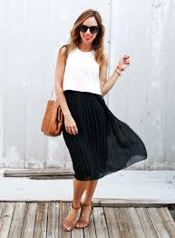 Black And White Pleated Skirt Outfit People Stylewatch Celeb Stylist Studio Black Skirt Outfit Summer Midi Skirt Outfits Summer Black Pleated Skirt