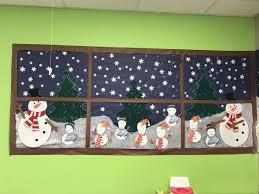 Easy And Fun Christmas Decorations For The Classroom Bulletin Boards Christmas Bulletin Christmas Bulletin Boards Fun Christmas Decorations