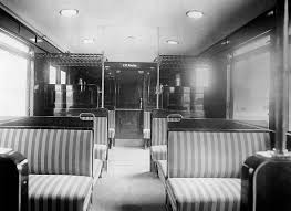 Die Berliner Sbahn Blick In Die Polsterklasse Der Berliner Stadtbahn 1928 S Bahn Erste Klasse Leben In Berlin