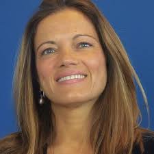 Paula Abreu Marques (@AbreuMPa)