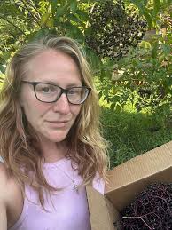 What do I need to make fire cider?