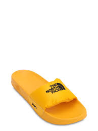 Claquettes Nuptse The North Face Pour Homme En Coloris Jaune Lyst Conçue pour offrir confort et fiabilité, la collection de vêtements homme the north face® incarne notre philosophie : claquettes nuptse