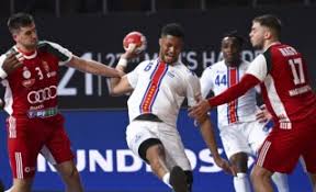 Encontre as fotografias de stock e imagens de notícias editoriais de benfica 90s perfeitas com a getty images. Cabo Verde Deixa Mundial De Andebol Por Causa Da Covid 19 Covid 19 Publico
