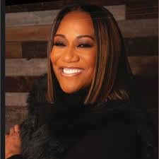 Linda Almendarez's Instagram, Twitter & Facebook