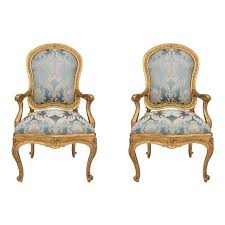 48k Pair Of Italian 18th Century Louis Xv Throne Giltwood Armchairs A Chassis From A Unique Collection Of Armchair Antique French Furniture Armchair Vintage