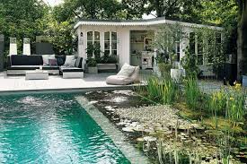 Poolvergnugen Pur Naturlich Garten Grun Schwimmteich Gartenpools Wasserspiel Garten