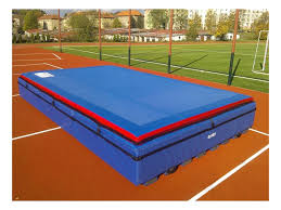 Horine (valivý bočný ) a překonal laťku ve výšce 200 cm. Jipast Doskocisko Na Skok Do Vysky Deivo Sk