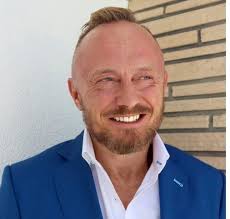 Simon Hobbs California Financial Partners