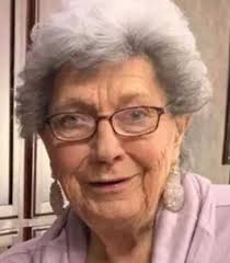 Lorrie Dunford's Instagram, Twitter & Facebook