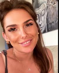 Demi Cunningham (@demicunningham3)