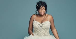 This style can be modified to fit different hair types and wedding aesthetics, from bohemian to formal. Genius Ways To Shop The Best Plus Size Bridal Gown For Your Wedding Fpn