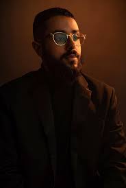 Photoshoot in the studio with Omar Thabet. We captured some truly amazing  shots that I can't wait to share with you all! Stay tuned for a sneak peek  coming soon. #photography #portraitphotography #