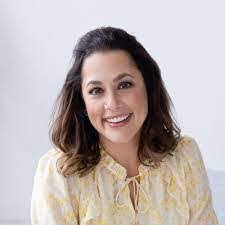 Gina Lindsey's Instagram, Twitter & Facebook