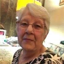 Paula June's Instagram, Twitter & Facebook