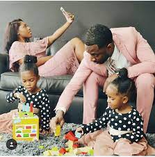 More images for cute family pictures black » Nice Guys Don T Finish Last Loveisconfusing Family Goals Family Photoshoot Black Families