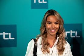 Monica geuze en lars veldwijk hebben sinds december 2016 een relatie. Realitycheck De Foute Tattoo Van Eotbdd Deelnemer Keanu En De Verdwenen Schoenen Van Monica Geuze Realitycheck Hln Be