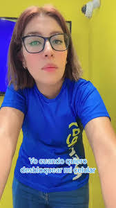 Elisa Oliver's Instagram, Twitter & Facebook