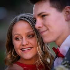 Jennifer Sansing's Instagram, Twitter & Facebook