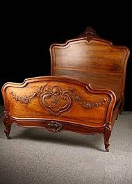 Louis Xv Style French Antique Walnut Bed C 1900 Camas Talladas Juego De Dormitorio Muebles Antiguos