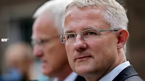 Berlin: Bericht: Enge Kontakte von Ex-CDU-Finanzsenator Kurth zu  ultrarechten Burschenschaft