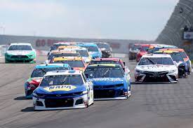 When it comes to team worth between the nfl and nascar, it's the difference between billions and millions with football being the clear winner. Nascar Cup Teams Reach Agreement On Franchising Extension