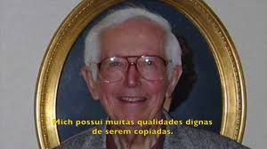 Charles Michener, 'patriarch' of bee research, dies at 97