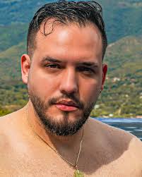 Foticos en casita…. Para los que me conocen saben lo importante que es mi  hogar, es un lugar donde puedo estar conmigo mismo… #oropesaeltenor