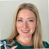 Danielle Cornell's Instagram, Twitter & Facebook