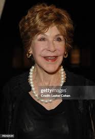 383 Betsy Cohen Photos & High Res Pictures