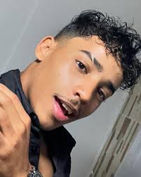 the lights will guide you 🌌 #cuba🇨🇺 @instagram @modelos_de_cuba  #hotelnacionaldecuba #camisasmasculinas @ammi_ferr #lahabana  @deflores_academia_artistica