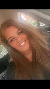 Beautiful 😍 smile and gorgeous eyes 👀 and cute looking 🥰