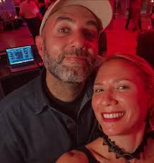 Hoy comienza algo 😎 . Mi primer set electrónico en este fieston hoy en  @nicetobar compartiendo la noche con tremendos DJs . Gracias @tomass.hart  por la confianza y el estímulo… 💕 .