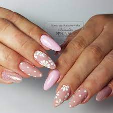 Jan 18, 2019 · the almond shape is a more common shape than some of the other nail styles. Nailacuv 275 Paznokcie Spnnails Instanails Instamani Style Shopping Styles Outfit Pretty Girl Almond Nails Designs Oval Nails Minimalist Nails