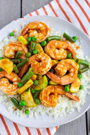 Cook shrimp, peppers and sugar snap peas . Red Curry Shrimp Stir Fry Thai Caliente