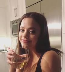 ✿☞Sarah Prado☜✿ adlı kullanıcının Sarah Jeffery🌟❤️😜 panosundaki Pin