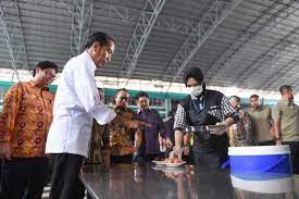 Ventela mulai dikenal sejak tahun 2017, didirikan oleh william ventela, seorang pemilik pabrik sepatu vulkanisir sejak tahun 1989 di bandung, jawa barat. Dua Penyebab Pabrik Sepatu Di Banten Ramai Ramai Pindah Ke Jateng Ekonomi Bisnis Com