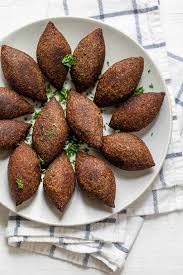 Lebanese Kibbeh Balls Authentic Recipe Feelgoodfoodie Recipe In 2020 Healthy Snacks Easy Kibbeh Authentic Recipes