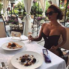 3 353 Likes 39 Comments Fashion Lifestyle Luxury Fashion Style On Instagram Donneepardi Luxury Lifestyle Fashion Rich Girl Lifestyle Boujee Lifestyle