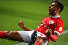 €6.50m* jul 13, 1990 in avellaneda, argentina. Argentinos Abroad Toto Salvio Angel Correa With Golazos For Benfica Atleti While Banega Sees Red Video Golazo Argentino