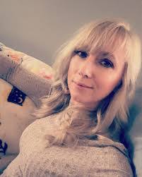 Shana Morton's Instagram, Twitter & Facebook